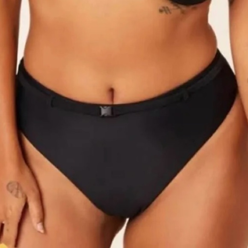 Andie Riviera Bikini - Picture 3 of 5